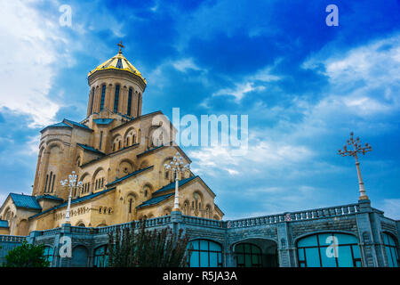Sameba, la cathédrale Holy Trinity de Tbilissi (Géorgie). Banque D'Images