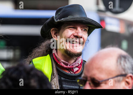 Munich, Bavière, Allemagne. 1er décembre 2018. Gilet jaune event, Munich, Bavière, Allemagne.Credit : ZUMA Press, Inc./Alamy Live News Banque D'Images