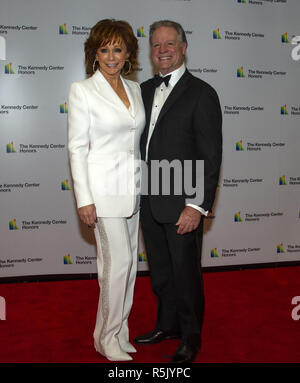 Washington, District de Columbia, Etats-Unis. 1er décembre 2018. Reba M Credit : Ron Sachs/CNP/ZUMA/Alamy Fil Live News Banque D'Images