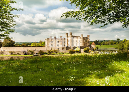 Leeds Castle près de Maidstone dans le Kent, UK. Banque D'Images