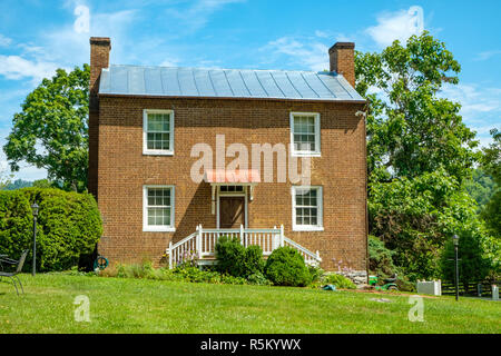 Structure orginales connu sous le nom de quartiers des esclaves, Maple Hall, 3111 North Lee Hwy, Lexington, Virginia Banque D'Images