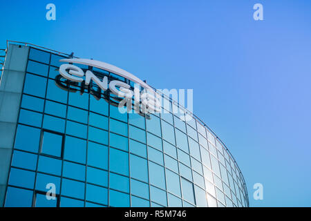 21 septembre 2017, Bucarest/Roumanie - Engie (ancien bâtiment de GDF Suez) et des bureaux. Engie est une multinationale française Société de distribution d'électricité ; Banque D'Images