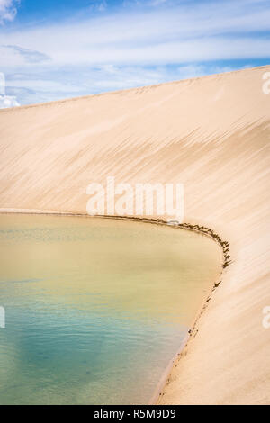 Destination touristique importante dans le nord du Brésil, Amérique du Sud, Lencois Maranhenses Banque D'Images