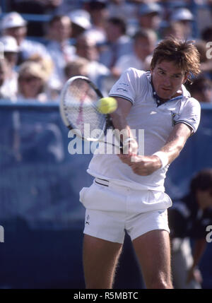 Jimmy Connors en action lors d'un match à l'US Open 1989 à Flushing Meadow. Banque D'Images