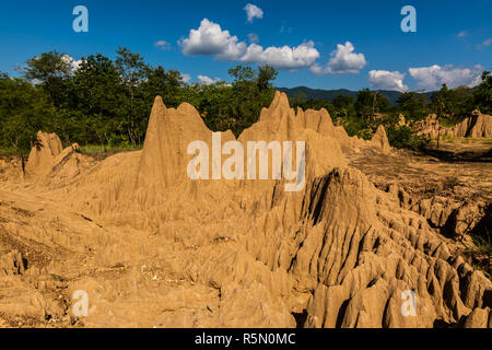 Les textures du sol de Sao Din Nanoy, Province de Nan, Thaïlande . Banque D'Images