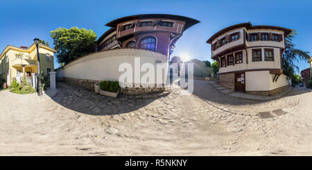 Vue panoramique à 360° de 380 de 180 degrés du panorama sphérique de Balabanov est située dans la vieille ville de Plovdiv, en Bulgarie.