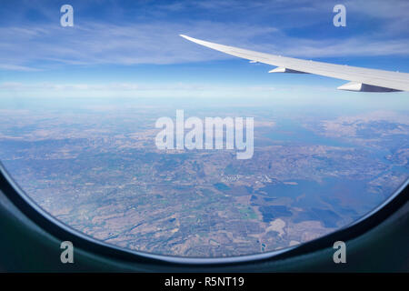 Vue aérienne de North San Francisco Bay area, vu de l'avion sur une journée ensoleillée Banque D'Images