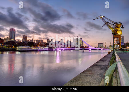 Puerto Madero de Buenos aires,Argentine,après le coucher du soleil Banque D'Images