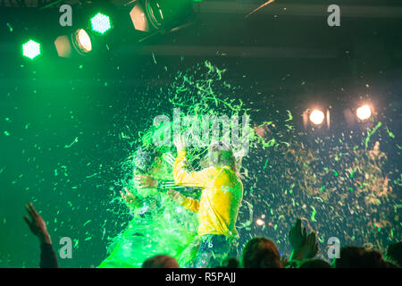 DORTMUND, Allemagne - 1er décembre 2018 : Spotlight Cast à Nickelodeon 2018 Slimefest Slimefest, la première en Allemagne Credit : Markus Wissmann/Alamy Live News Banque D'Images