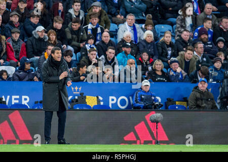 Leicester, Royaume-Uni. 1er décembre 2018. Javi Gracia manager de Watford au cours de la Premier League match entre Leicester City et Watford au King Power Stadium, Leicester, Angleterre le 1 décembre 2018. Usage éditorial uniquement, licence requise pour un usage commercial. Aucune utilisation de pari, de jeux ou d'un seul club/ligue/dvd publications..Photo par Matthieu Buchan. Credit : UK Sports Photos Ltd/Alamy Live News Banque D'Images