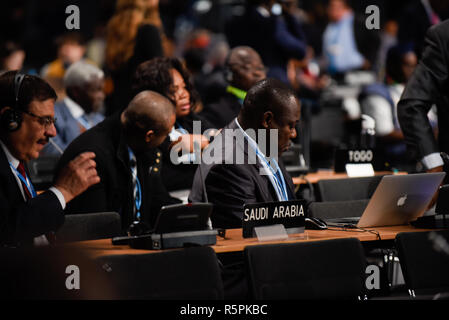 Katowice, Pologne. 2 Décembre, 2018. Délégation de l'Arabie Saoudite sont vus au cours de la COP24 DES NATIONS UNIES SUR LE CHANGEMENT CLIMATIQUE 2018.La 2018 Conférence des Nations Unies sur les changements climatiques aura lieu entre le 3e à la 14e à Katowice, Pologne. Credit : Omar Marques/SOPA Images/ZUMA/Alamy Fil Live News Banque D'Images