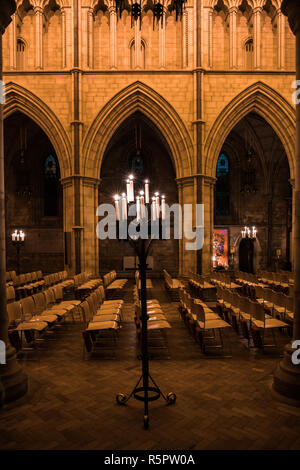 Londres, Royaume-Uni - 01 février 2017 : vue de l'intérieur de la cathédrale de Southwark. Construite en style gothique entre 1220 et 1420 il a été un lieu de Christian wor Banque D'Images