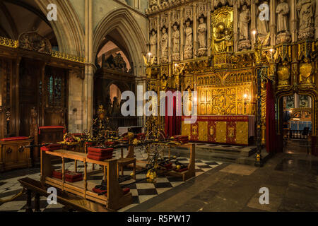 Londres, Royaume-Uni - 01 février 2017 : vue de l'intérieur de la cathédrale de Southwark. Construite en style gothique entre 1220 et 1420 il a été un lieu de Christian wor Banque D'Images