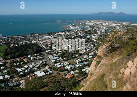 Vues de Townsville à partir de la colline du Château Banque D'Images