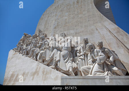 Côté Est du Monument des découvertes ou de Padrão dos Descobrimentos à Lisbonne Belém Banque D'Images