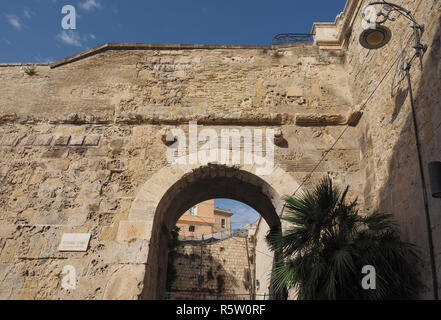 Porta dei Due Leoni gate à Cagliari Banque D'Images