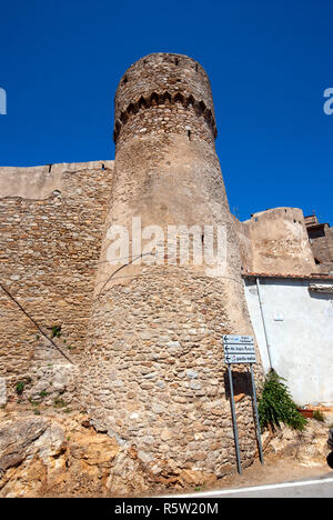 Ancienne tour au village de Giglio Castello, île de Giglio, Grosseto, Toscane, Italie Banque D'Images