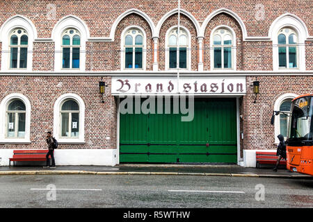 L'ancienne caserne des pompiers (Brandstasjon) de 1888 dans le centre-ville de Bergen, Norvège. Banque D'Images