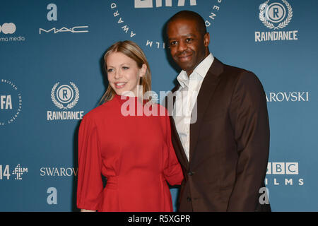 Londres, Royaume-Uni. 2 décembre 2018. Adrian Lester et Kelly Adams Arrivers à la 21e British Independent Film Awards à 1 Vieille Billingsgate à pied le 21 décembre 2018, Londres, Royaume-Uni. Credit Photo : Alamy/Capital Live News Banque D'Images