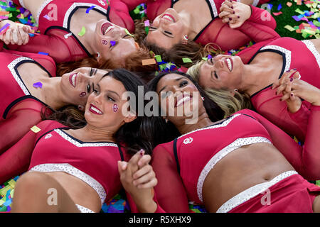 Oklahoma cheerleaders célébrer après le Dr. Pepper Big-12 Championship entre l'Oklahoma Sooners vs Texas longhorns à un grand championnat NCAA-12 jeu de football au Stade AT&T, Arlington au Texas. 12/01/18.Manny Flores/Cal Sport Media. Banque D'Images