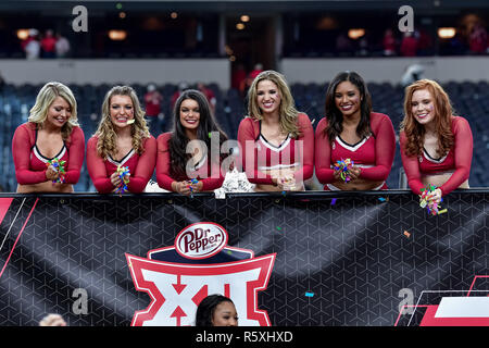 Oklahoma cheerleaders célébrer après le Dr. Pepper Big-12 Championship entre l'Oklahoma Sooners vs Texas longhorns à un grand championnat NCAA-12 jeu de football au Stade AT&T, Arlington au Texas. 12/01/18.Manny Flores/Cal Sport Media. Banque D'Images