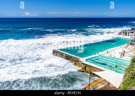 Les icebergs de Bondi Beach est célèbre de l'océan en plein air chauffée. Sydney, Australie Banque D'Images