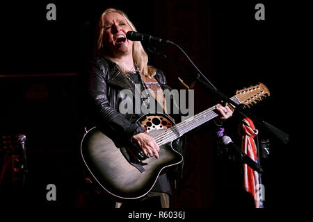 POUGHKEEPSIE NY - 14 juin : Melissa Etheridge en prestation au Bardavon 1869 Opera House le dimanche, 14 juin, 2015 à Poughkeepsie, NEW YORK. (Photo par Steve Mack/S.D. Mack Photos) Banque D'Images