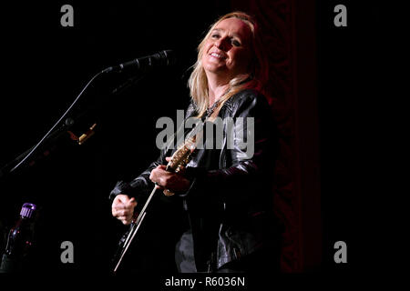 POUGHKEEPSIE NY - 14 juin : Melissa Etheridge en prestation au Bardavon 1869 Opera House le dimanche, 14 juin, 2015 à Poughkeepsie, NEW YORK. (Photo par Steve Mack/S.D. Mack Photos) Banque D'Images