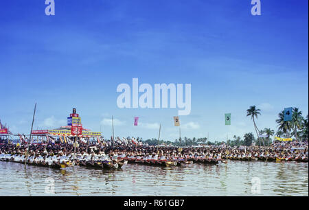 Nehru Trophy Boat Race, début du festival Jawaharlal Nehru Boat Race, Punnamda Lake, Alleppey, Alappuzha, Kerala, Inde, Asie Banque D'Images