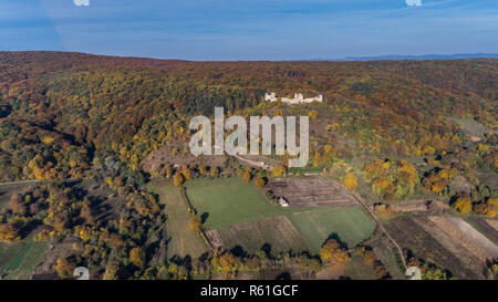 Village médiéval fortifié forteresse saxonne à Saschiz village. La Transylvanie, Roumanie Banque D'Images