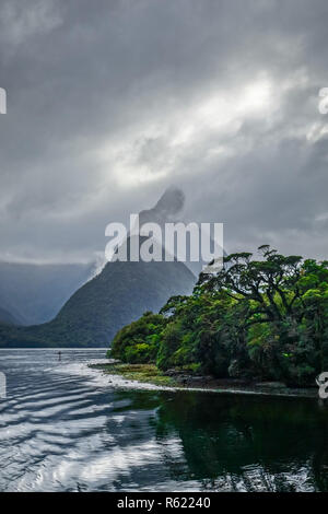 Milford Sound, parc national de Fiordland, Nouvelle-Zélande Banque D'Images