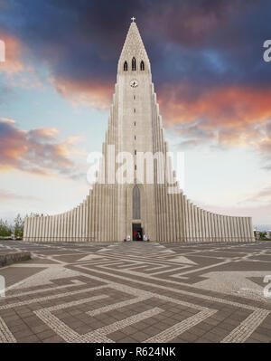 Hallgrimskirkja, cathédrale de Reykjavik. Banque D'Images