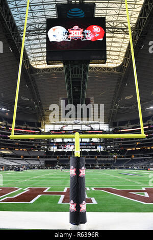 Arlington, Texas, USA. 1er décembre 2018. AT&T field avant le grand championnat NCAA Football 12 match entre l'Université du Texas et l'Université d'Oklahoma Sooners à AT&T Stadium à Arlington, au Texas. Shane Roper/CSM/Alamy Live News Banque D'Images