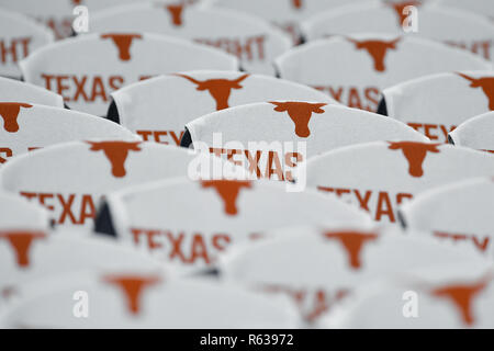 Arlington, Texas, USA. 1er décembre 2018. AT&T field avant le grand championnat NCAA Football 12 match entre l'Université du Texas et l'Université d'Oklahoma Sooners à AT&T Stadium à Arlington, au Texas. Shane Roper/CSM/Alamy Live News Banque D'Images