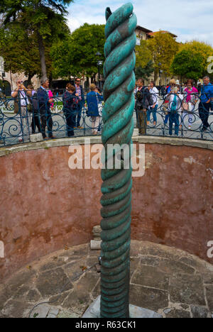 Colonne de serpent, l'Hippodrome, la place Sultanahmet, Fatih, Istanbul, Turquie, en Eurasie Banque D'Images