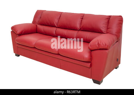 Trois sièges en cuir confortable canapé de belle couleur rouge, isolé sur blanc - Stock image with clipping path. Canapé, cuir, mobilier, décoration, Home Intérieur Banque D'Images