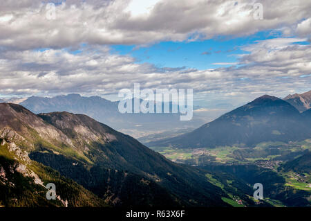 Alpes de Stubai Paysage. Photographié à la station de ski Schlick 2000, Stubai, Tyrol, Autriche en Septembre Banque D'Images