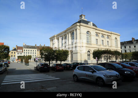 Mairie (mairie) avec tour d'horloge, place du Maréchal Foch, Saint Omer, pas de Calais, hauts de France, France Banque D'Images