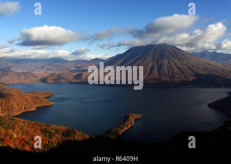 Mont Nantai sur le lac Chuzenji à Nikko, Japon Banque D'Images