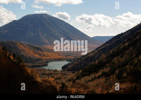 Mont Nantai sur le lac Chuzenji à Nikko, Japon Banque D'Images