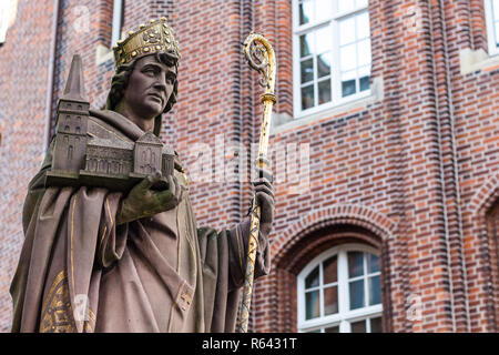 Statue de saint Ansgar à Hambourg le Trostbrucke bridge Banque D'Images