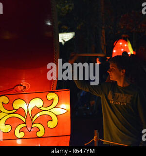 L'Assemblée Caroline du Chinese Lantern Festival tenu dans la ville de Cary, une banlieue de Raleigh. Banque D'Images