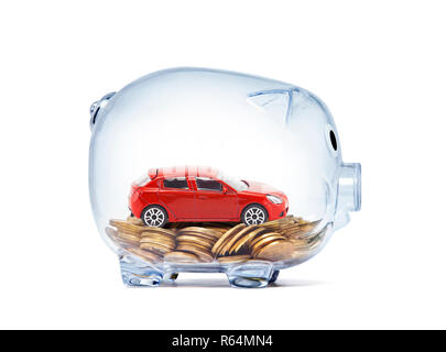 Voiture rouge sur argent à l'intérieur transparent piggy bank with clipping path Banque D'Images