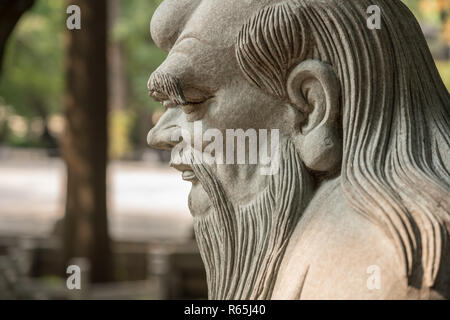 Statue de Lao Tze à près de Qingdao Laoshan Banque D'Images