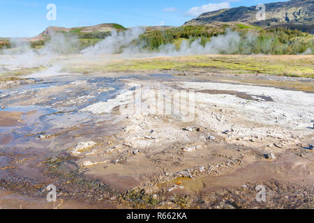 La surface de la terre dans la région des sources chaudes de Haukadalur Banque D'Images