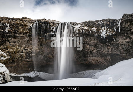 Cascade de Seljalandsfoss Banque D'Images