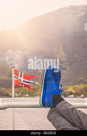 Au cours de détente tourisme excursion de croisière fjord en Norvège Banque D'Images