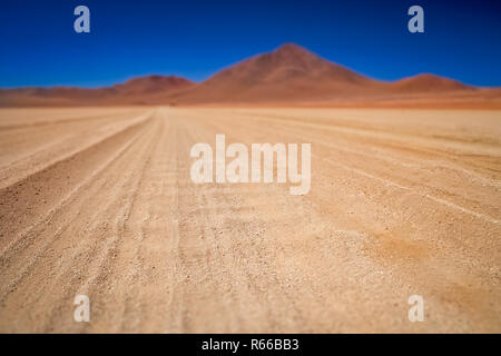 Route de l'Altiplano en carton ondulé Banque D'Images