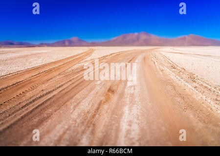 Route de l'Altiplano en carton ondulé Banque D'Images