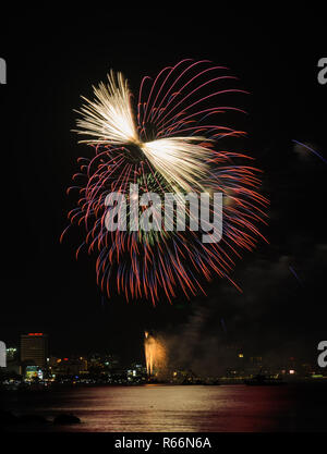 D'artifice à Pattaya, Thaïlande Banque D'Images
